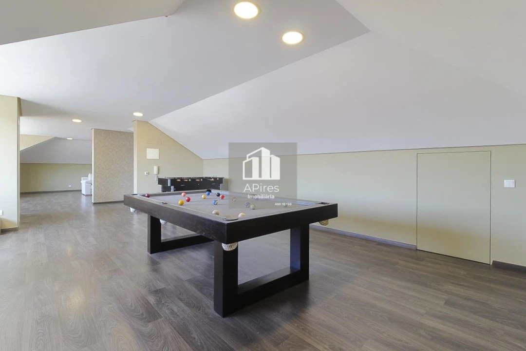 Moradia T5 para Venda em Costa da Caparica Foto 28