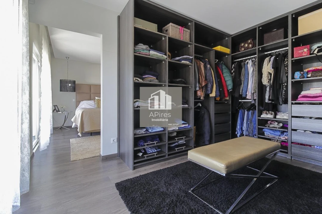 Moradia T5 para Venda em Costa da Caparica Foto 19