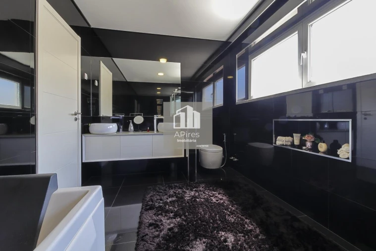 Moradia T5 para Venda em Costa da Caparica Foto 21