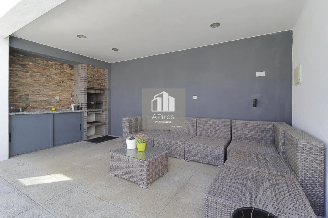 Moradia T5 para Venda em Costa da Caparica Foto 12