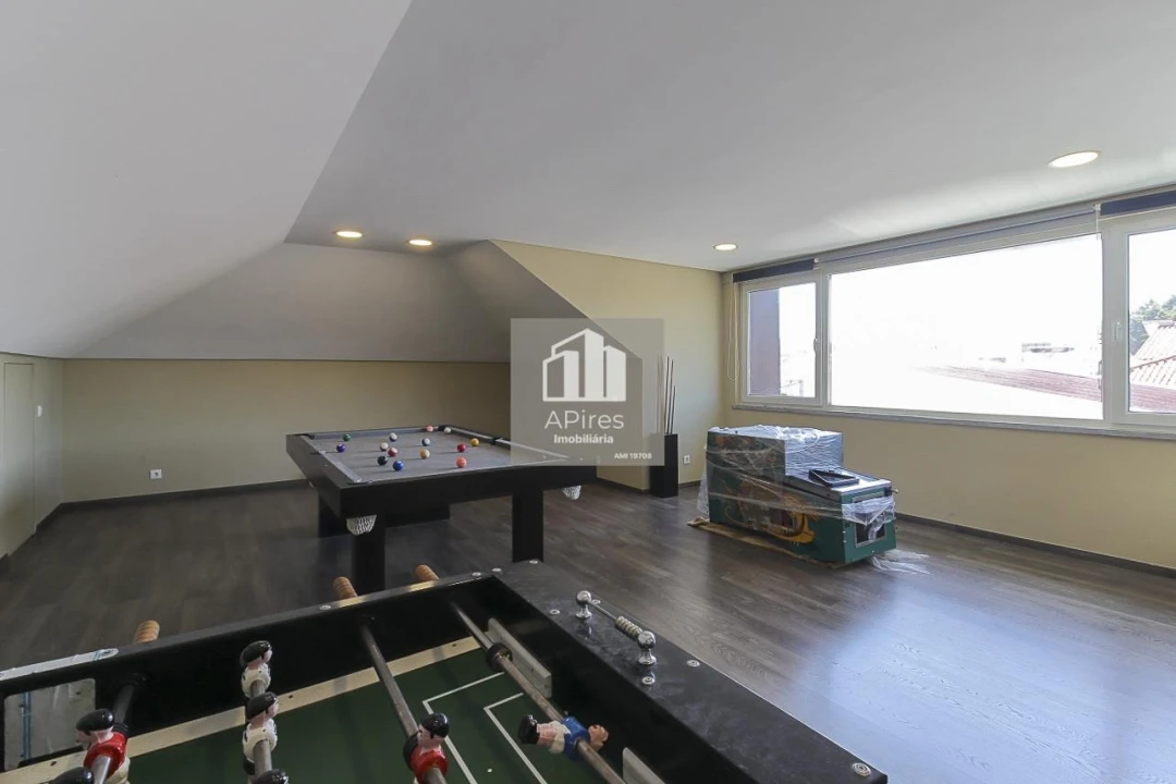 Moradia T5 para Venda em Costa da Caparica Foto 4