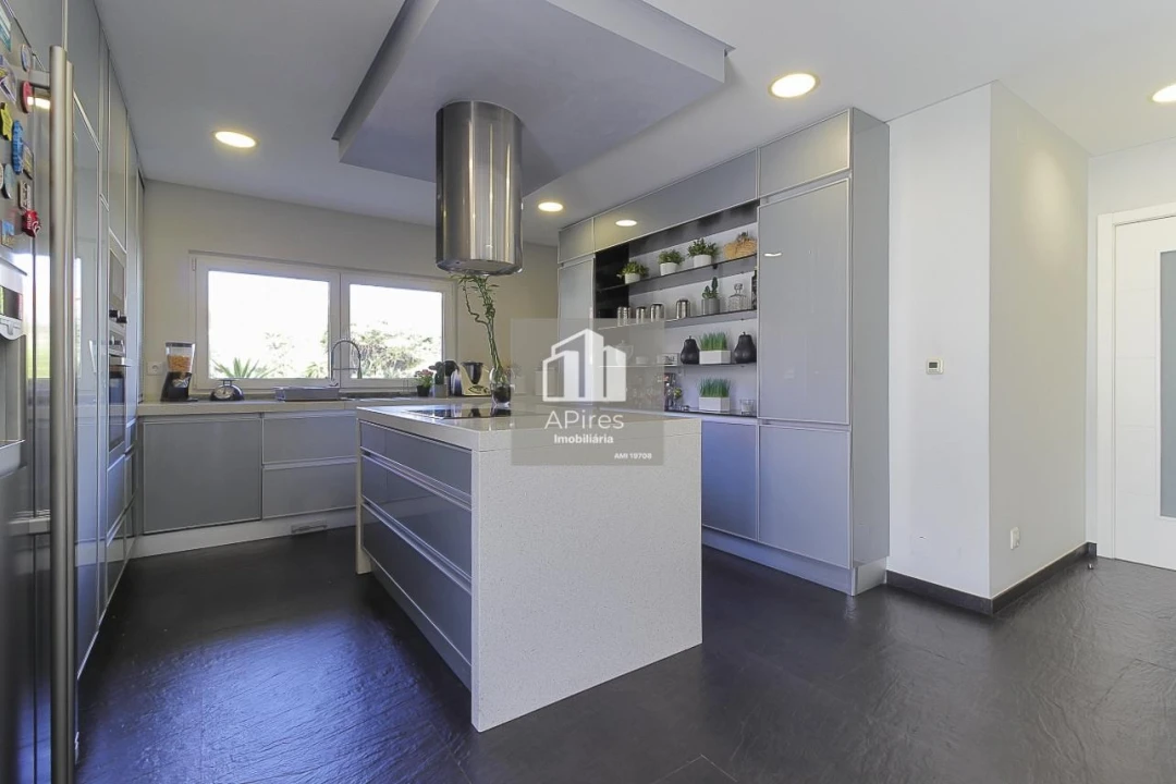 Moradia T5 para Venda em Costa da Caparica Foto 49