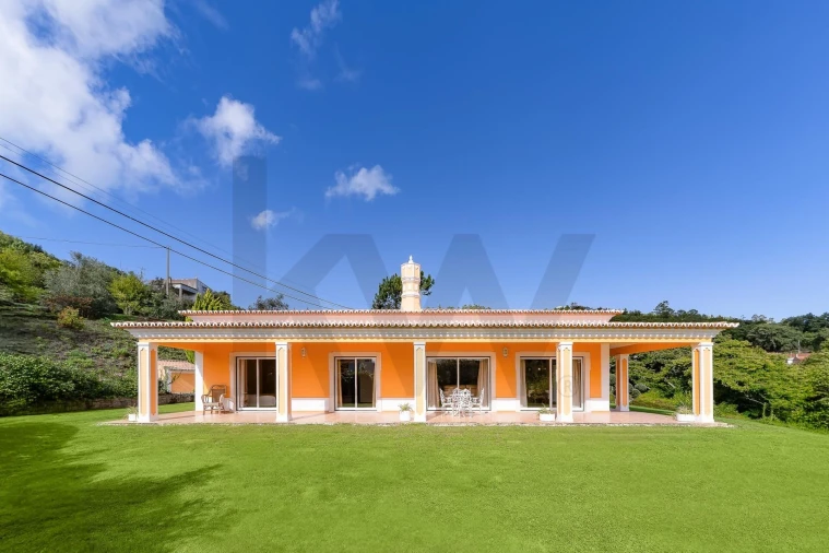 Moradia T4 para Venda em Monchique Foto 3