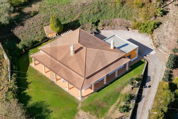 Moradia T4 para Venda em Monchique Foto 34