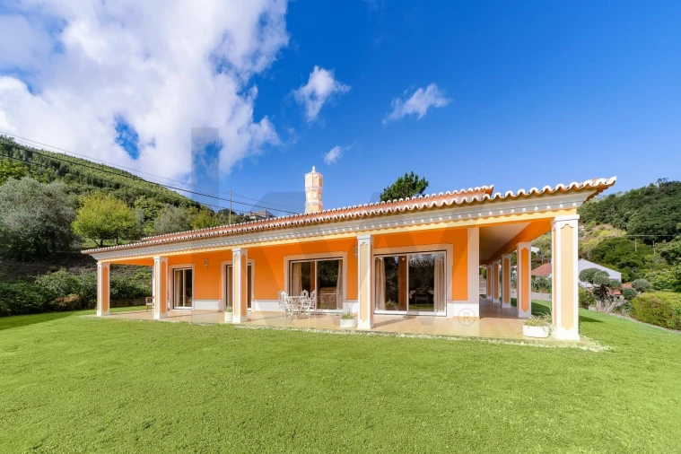 Moradia T4 para Venda em Monchique Foto 2