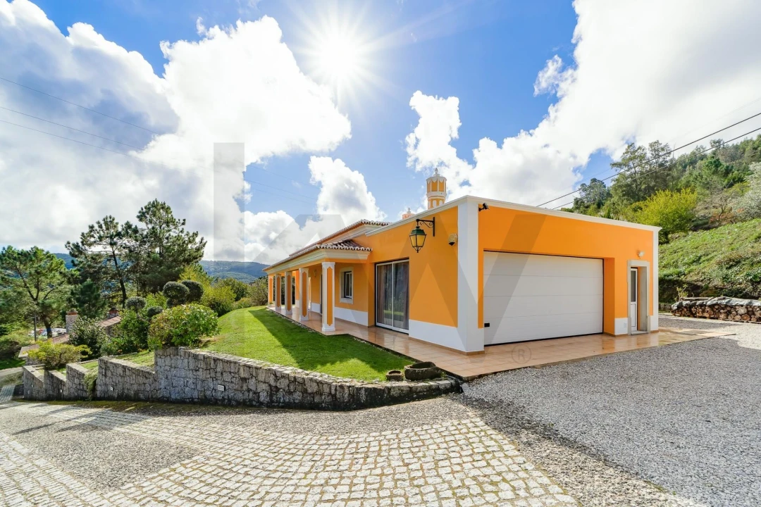 Moradia T4 para Venda em Monchique Foto 4