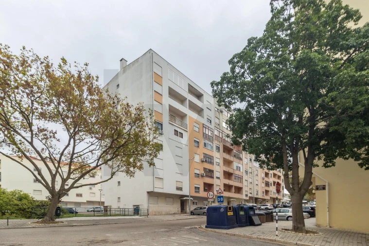 Apartamento T2 para Venda em Seixal, Arrentela e Aldeia de Paio Pires Foto 36