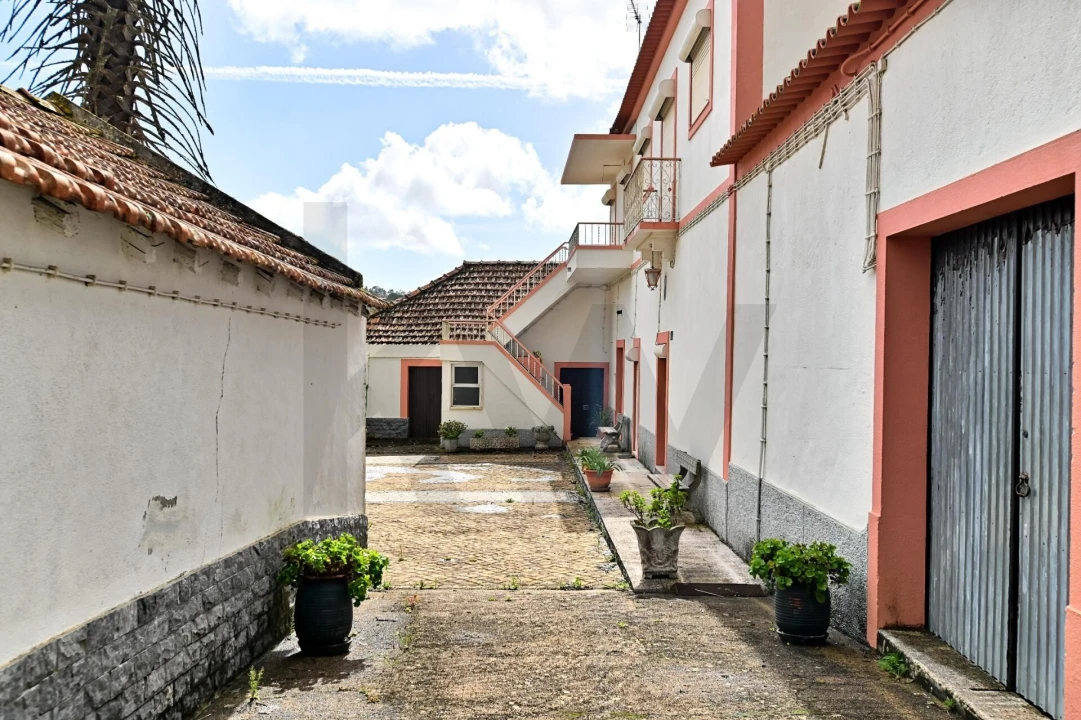 Moradia T4 para Venda em Carnota Foto 43