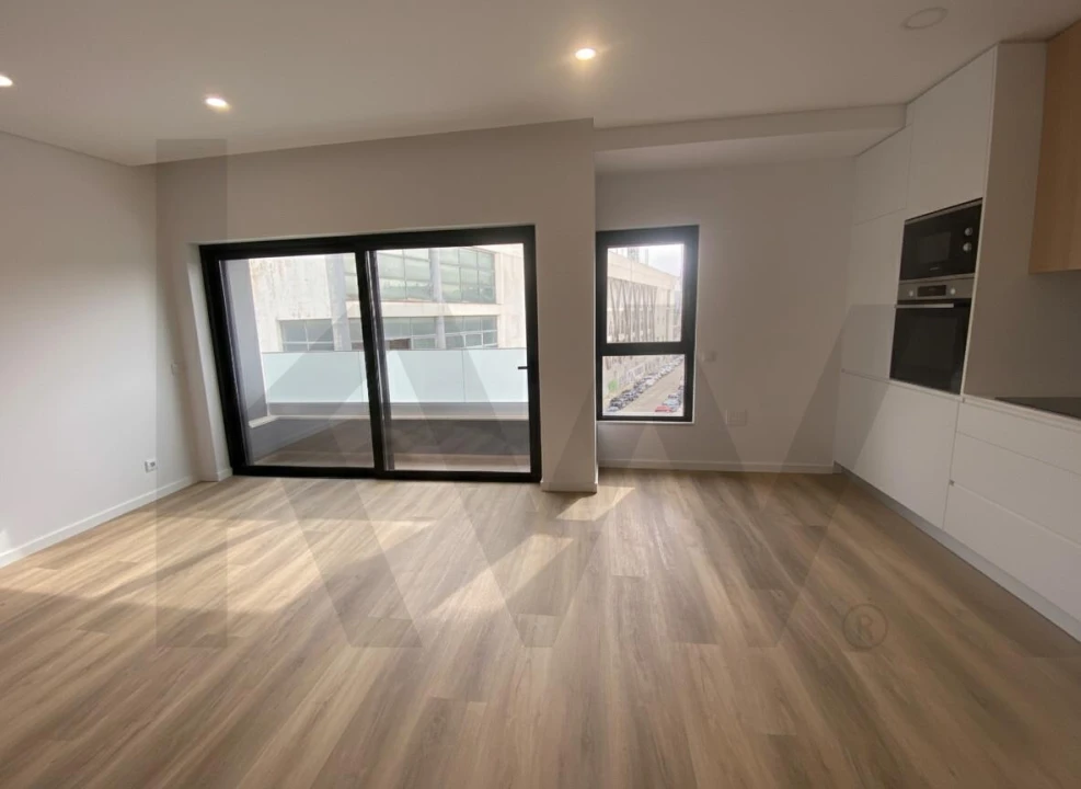 Apartamento T2 para Venda em Faro (Sé e São Pedro) Foto 4