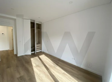 Apartamento T2 para Venda em Faro (Sé e São Pedro)