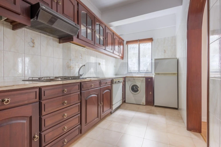 Apartamento T3 para Venda em Seixal, Arrentela e Aldeia de Paio Pires Foto 12