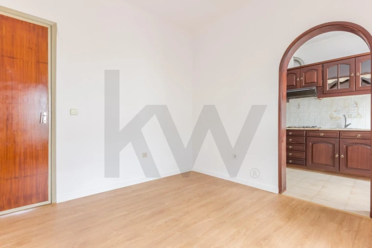 Apartamento T3 para Venda em Seixal, Arrentela e Aldeia de Paio Pires Foto 8