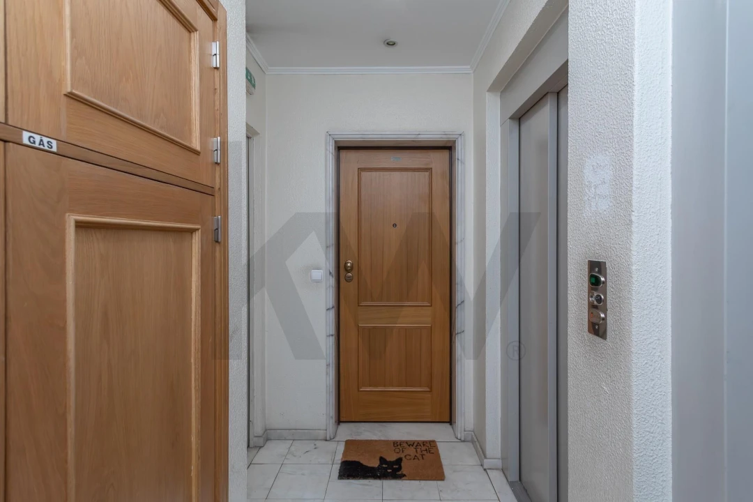 Apartamento T3 para Venda em Sacavém e Prior Velho Foto 27