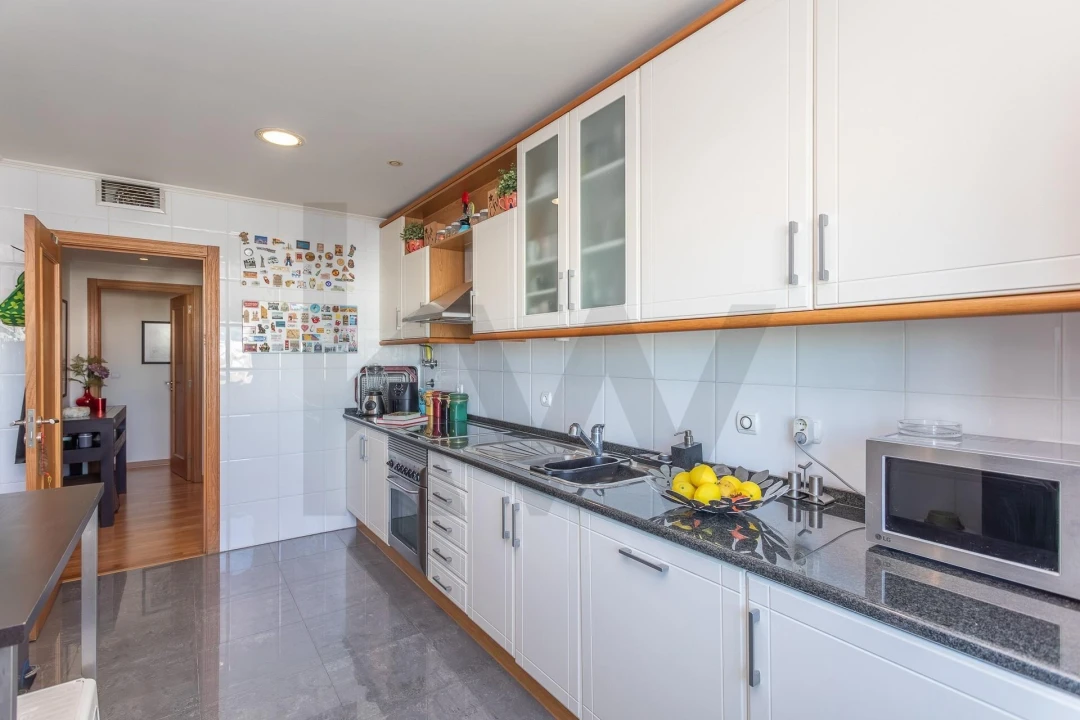 Apartamento T3 para Venda em Sacavém e Prior Velho Foto 17