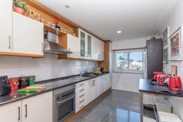 Apartamento T3 para Venda em Sacavém e Prior Velho Foto 15