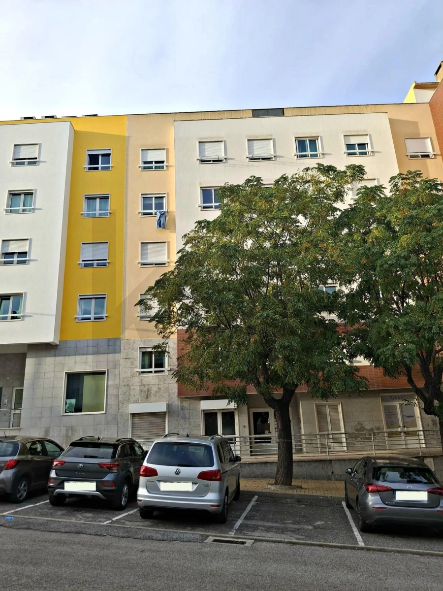 Apartamento T3 para Venda em Sacavém e Prior Velho Foto 37