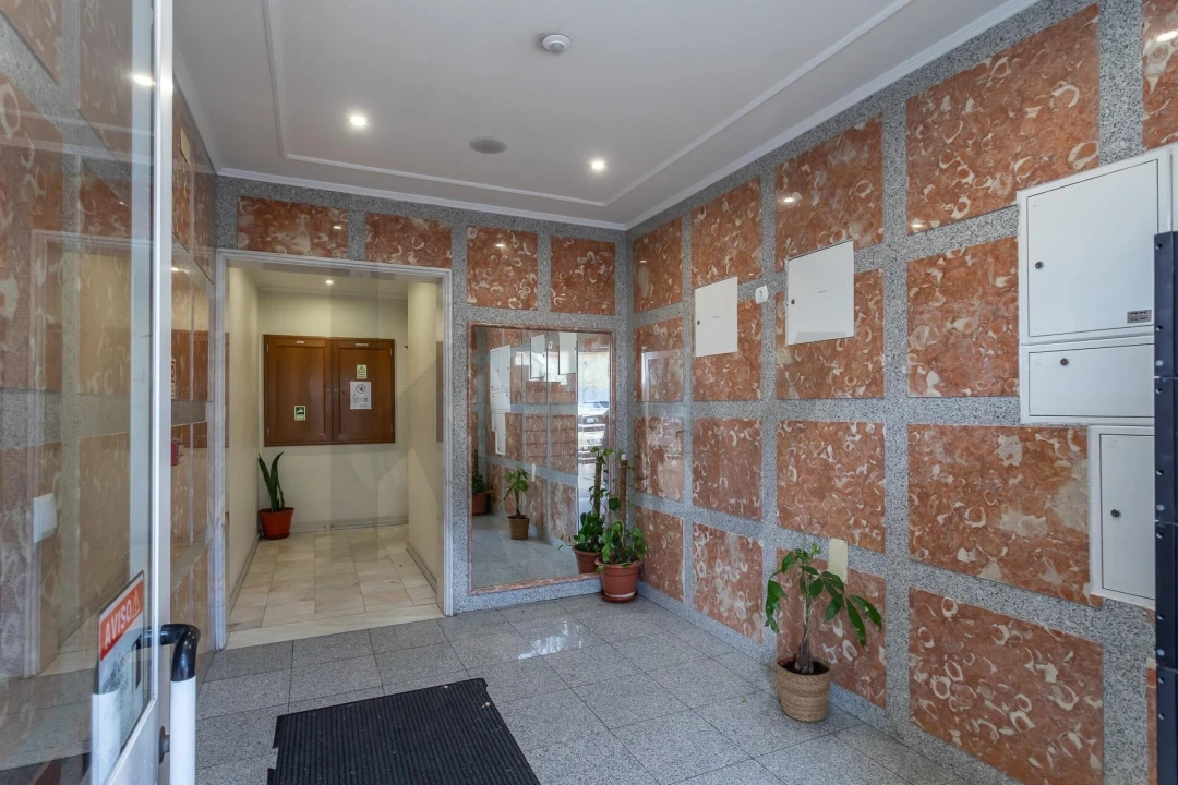 Apartamento T3 para Venda em Sacavém e Prior Velho Foto 30