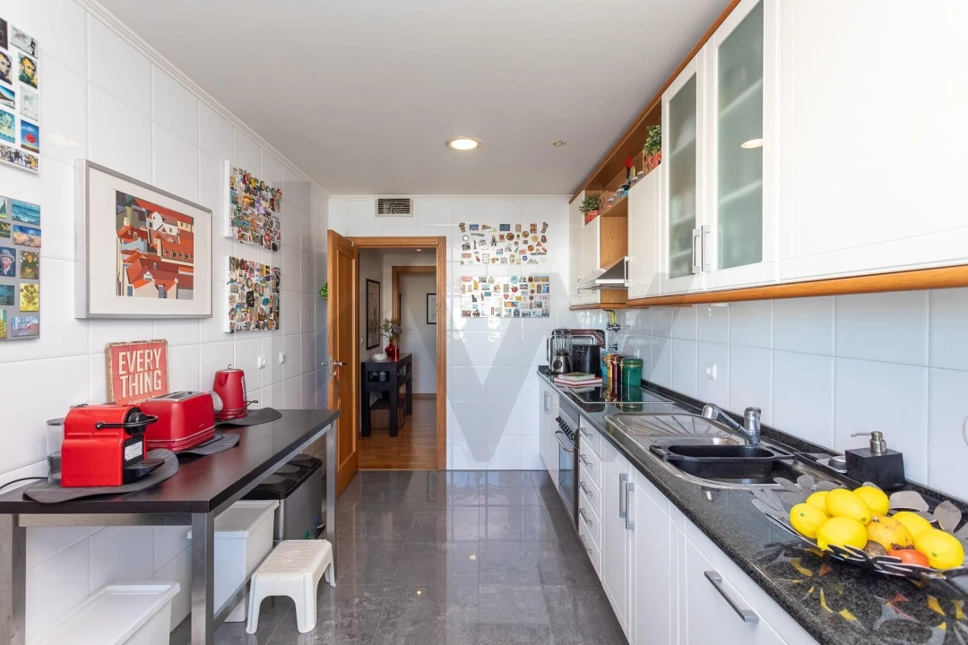 Apartamento T3 para Venda em Sacavém e Prior Velho Foto 16