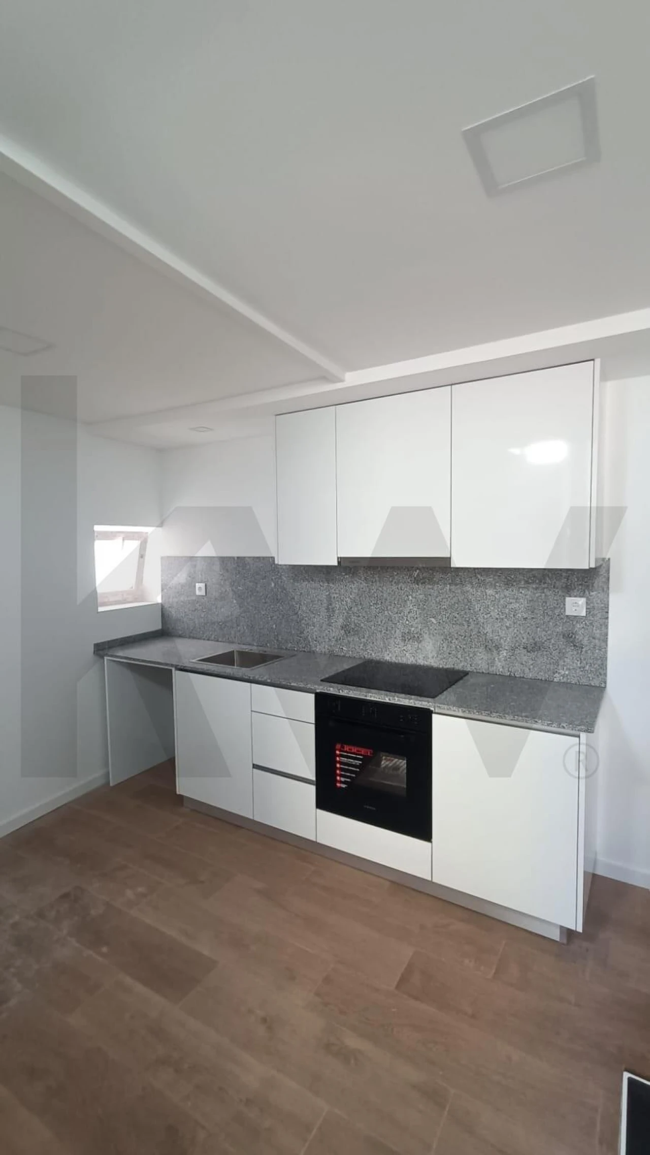 Moradia T1 para Venda em O. Azeméis, Riba-Ul, Ul, Macinhata Seixa, Madail Foto 14