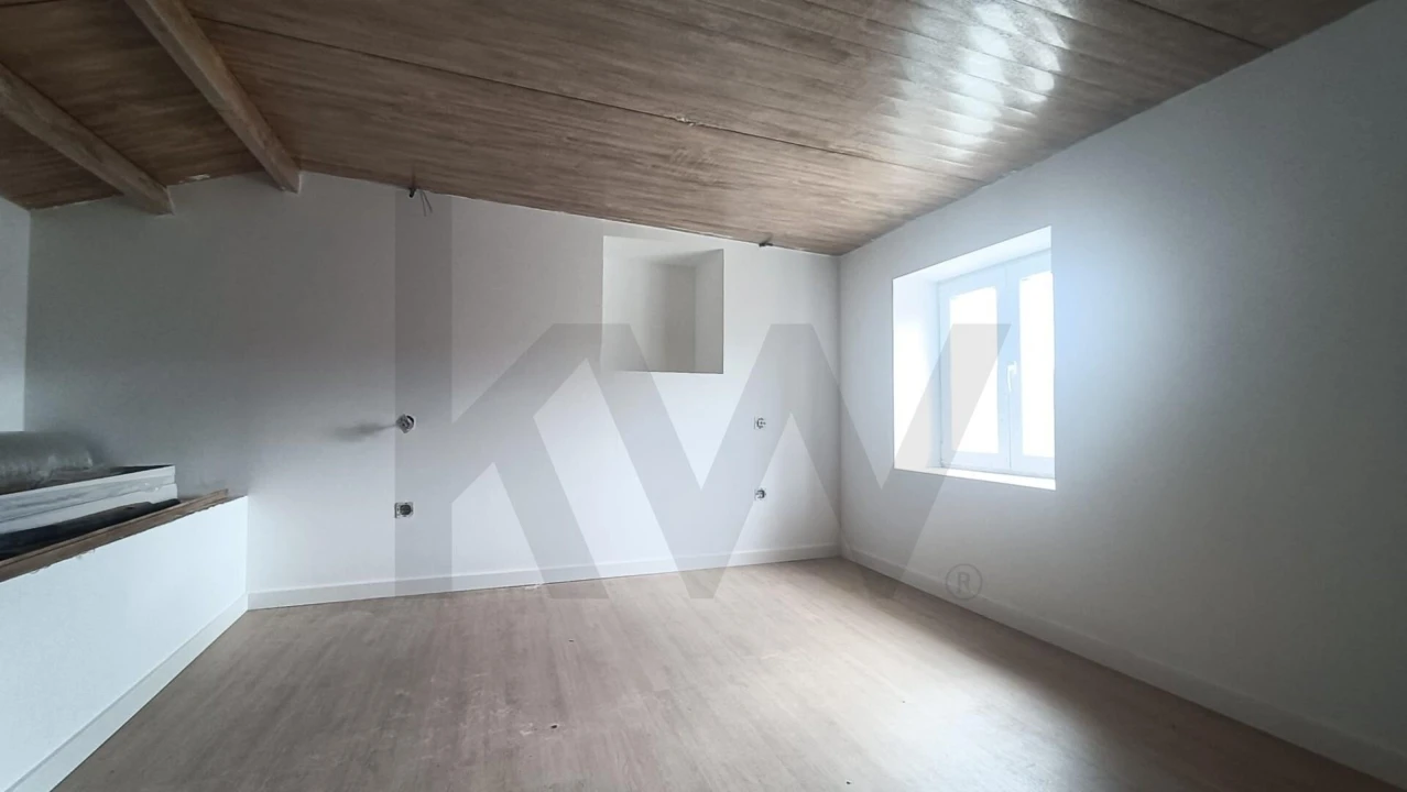 Moradia T1 para Venda em O. Azeméis, Riba-Ul, Ul, Macinhata Seixa, Madail Foto 6