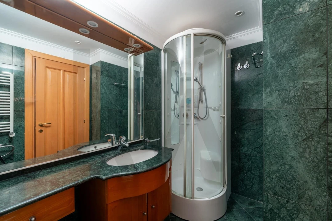 Apartamento T2 para Arrendamento em Lumiar Foto 16