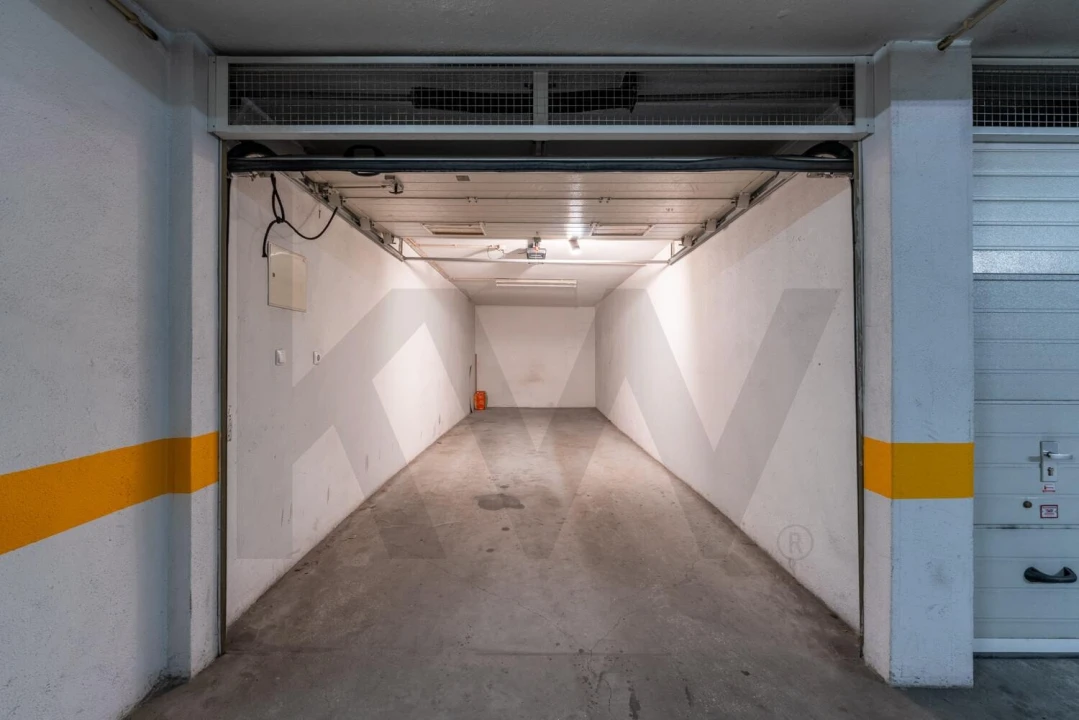 Apartamento T2 para Arrendamento em Lumiar Foto 24