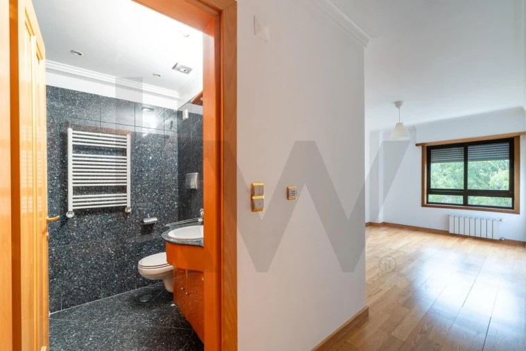 Apartamento T2 para Arrendamento em Lumiar Foto 21