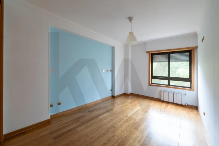 Apartamento T2 para Arrendamento em Lumiar Foto 18