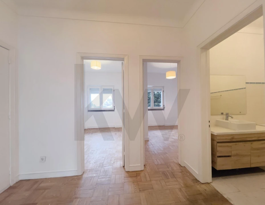 Apartamento T2 para Venda em Romeira e Várzea Foto 3