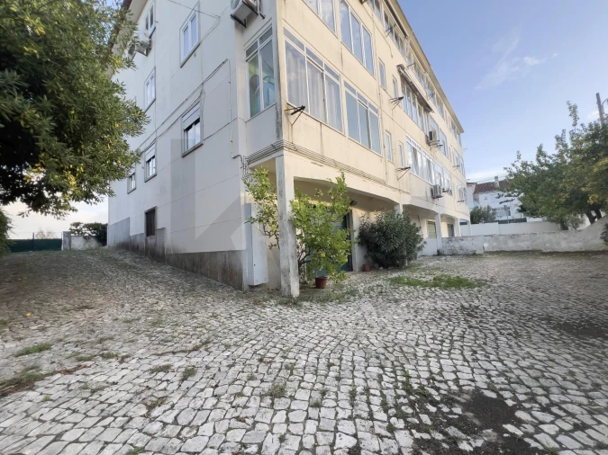 Apartamento T2 para Venda em Romeira e Várzea Foto 25