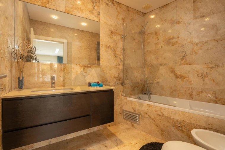 Moradia T3 para Venda em Carcavelos e Parede Foto 16