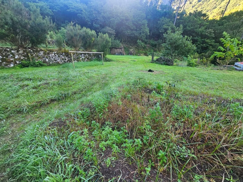 Terreno para Venda em Seixal Foto 2