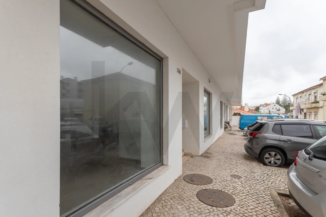 Loja para Venda em Carnaxide e Queijas Foto 12