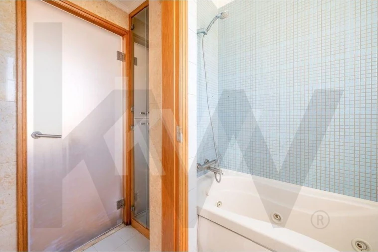 Apartamento T1 para Arrendamento em Lumiar Foto 15