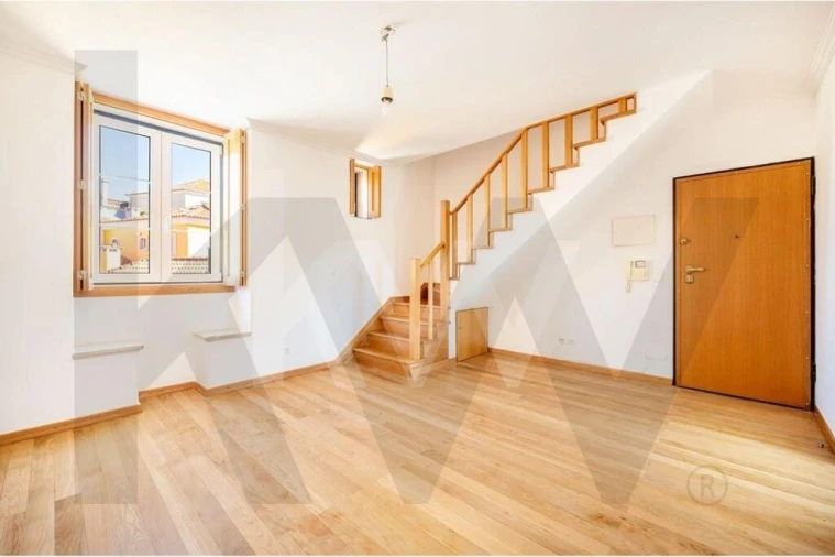 Apartamento T1 para Arrendamento em Lumiar Foto 2