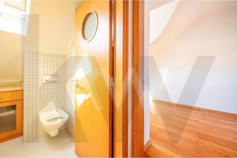 Apartamento T1 para Arrendamento em Lumiar Foto 8