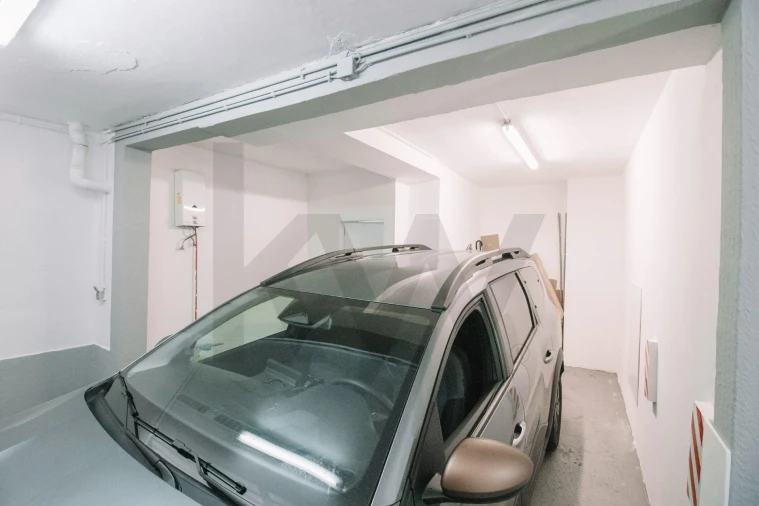 Moradia T4 para Venda em Camara de Lobos Foto 5