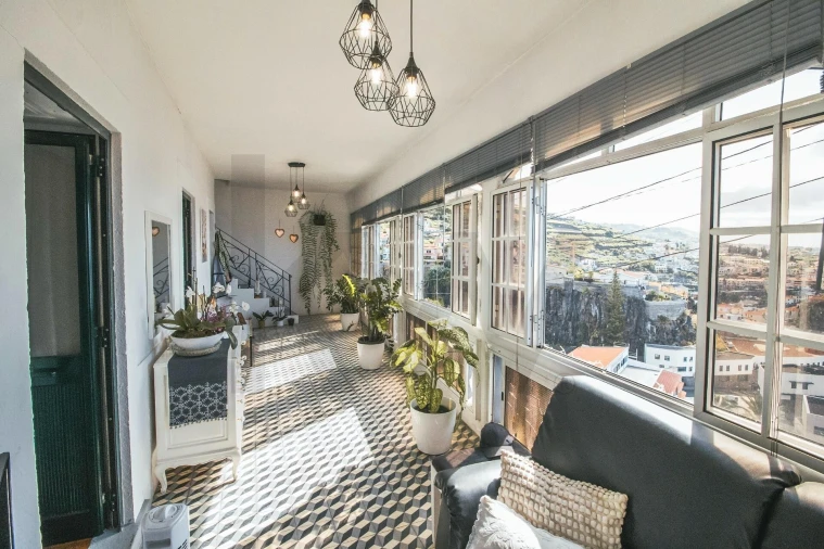 Moradia T4 para Venda em Camara de Lobos Foto 8