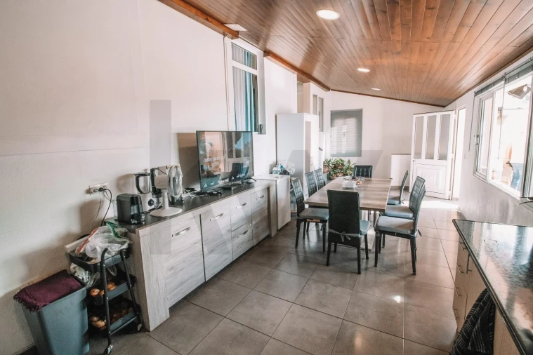 Moradia T4 para Venda em Camara de Lobos Foto 23