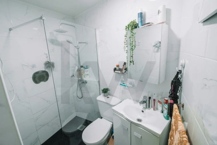 Moradia T4 para Venda em Camara de Lobos Foto 17