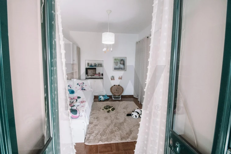 Moradia T4 para Venda em Camara de Lobos Foto 12