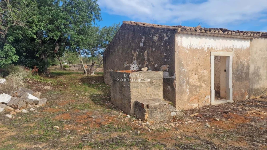 Moradia T2 para Venda em Ferreiras Foto 4