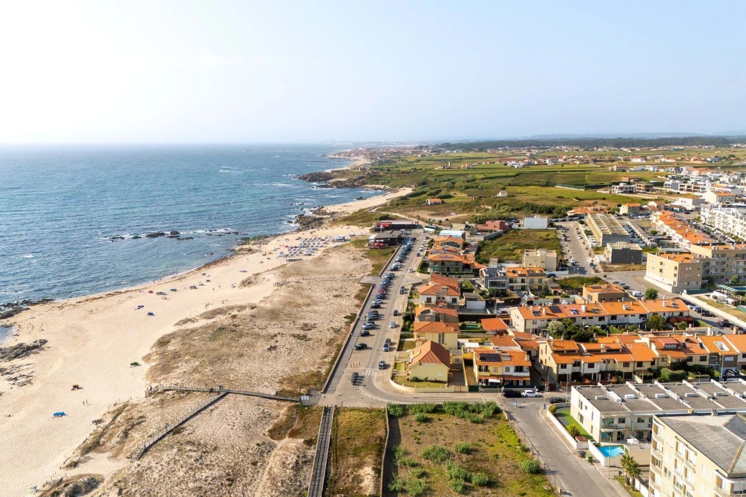 Moradia T4 para Venda em Labruge Foto 31