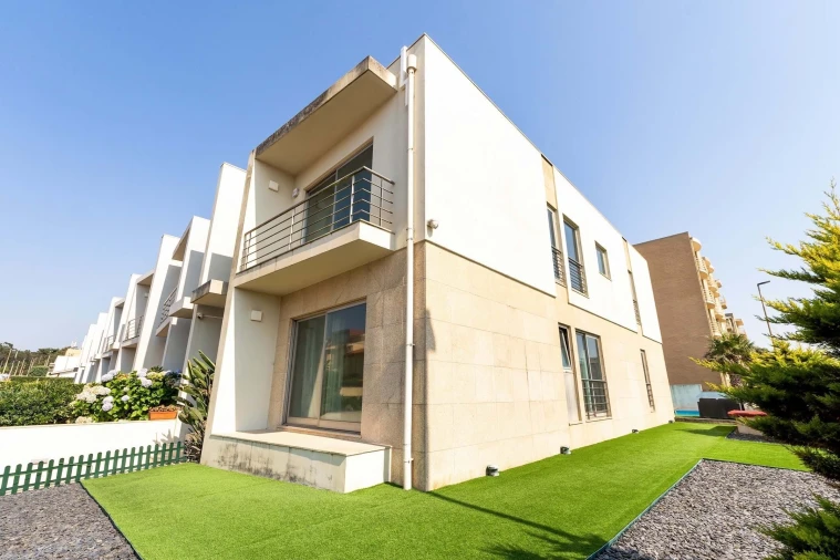 Moradia T4 para Venda em Labruge Foto 29