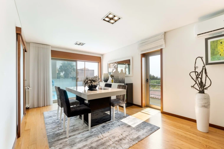 Moradia T4 para Venda em Labruge Foto 6