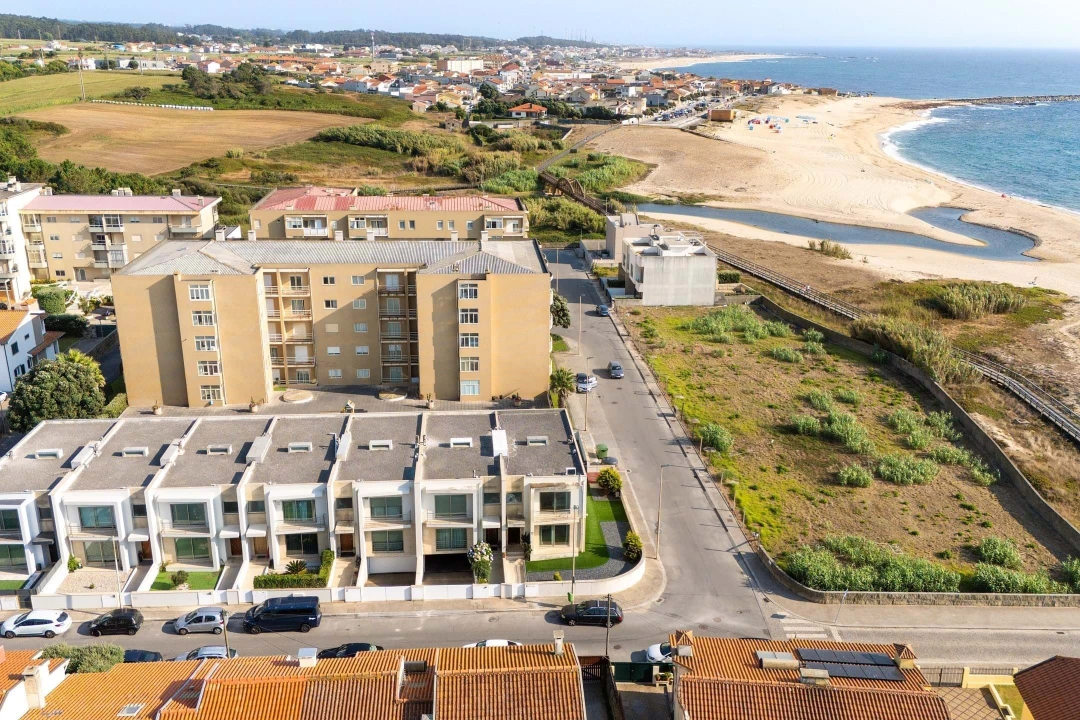 Moradia T4 para Venda em Labruge Foto 35