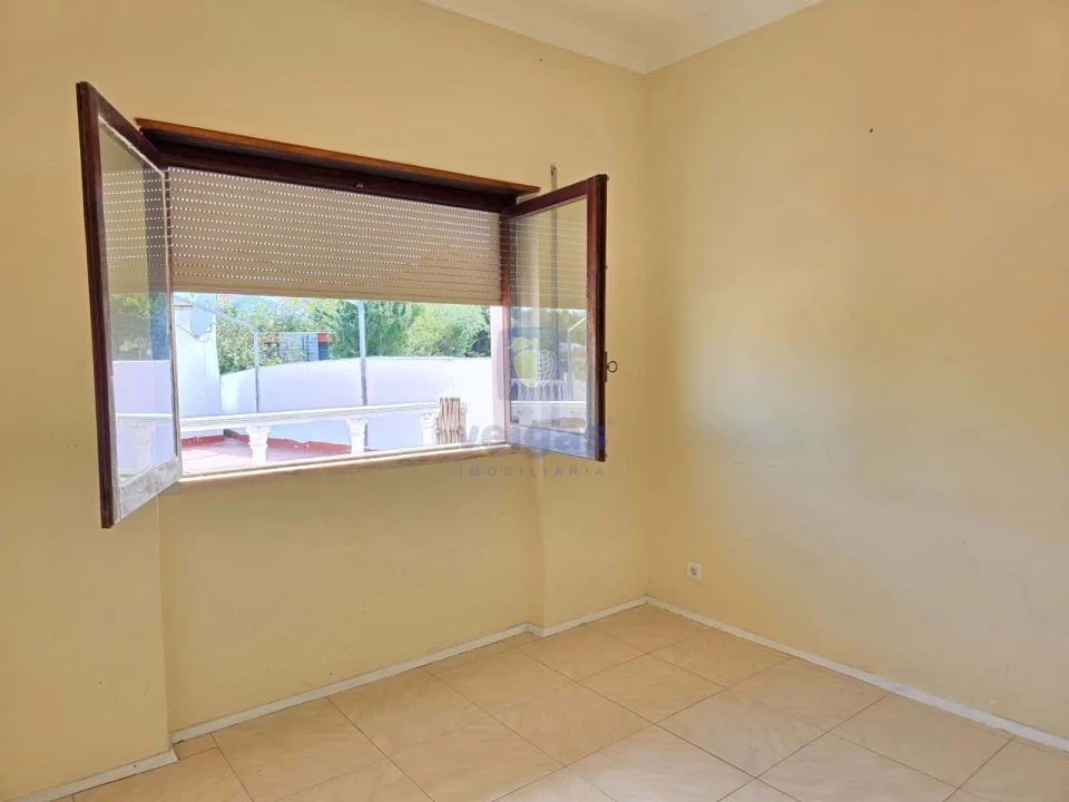 Moradia T10 para Venda em Alvorninha Foto 11