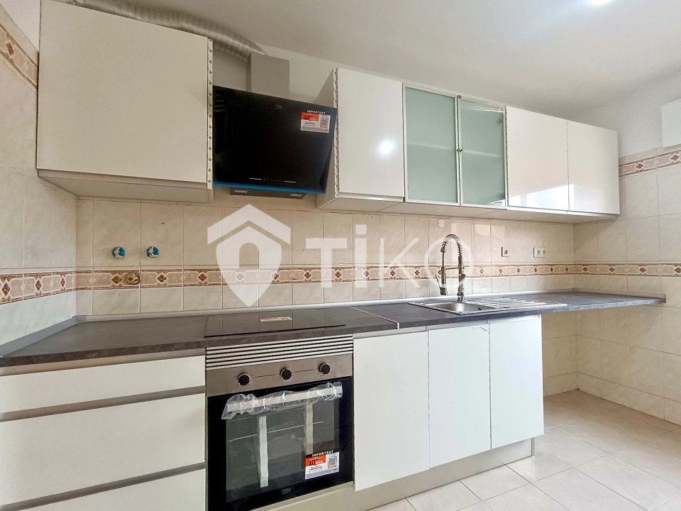 Apartamento T2 para Venda em Algueirão-Mem Martins Foto 2