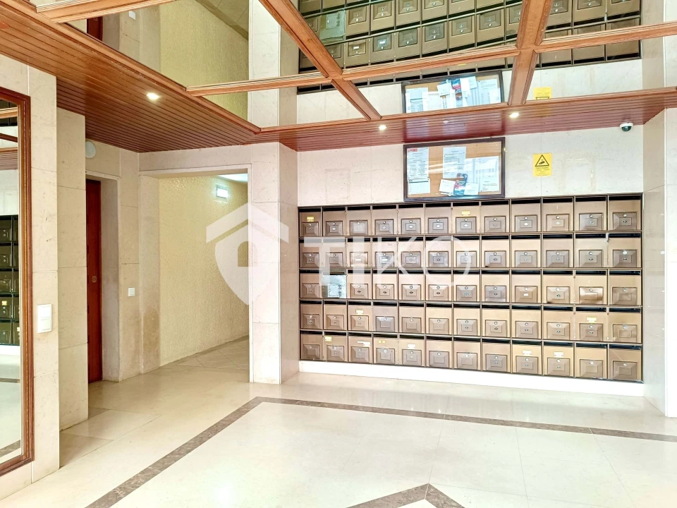 Apartamento T2 para Venda em Algueirão-Mem Martins Foto 30