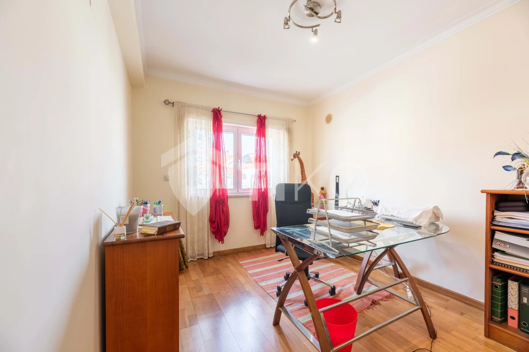 Moradia T4 para Venda em Charneca de Caparica e Sobreda Foto 35